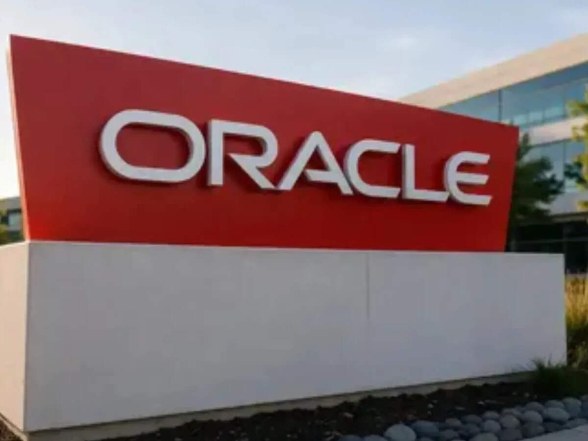 ~$18B of debt tied to an Oracle New Mexico data center slid into stressed territory, as investors grow wary of construction delays amid local pushback