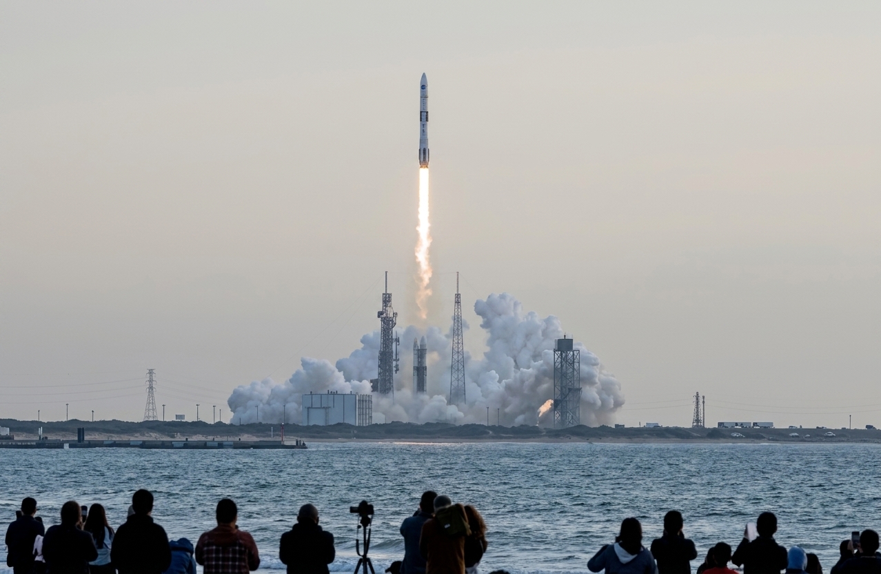 A Blue Origin rocket failed to correctly place a BlueBird satellite from satellite networking company AST into its intended orbit; ASTS falls 7%+