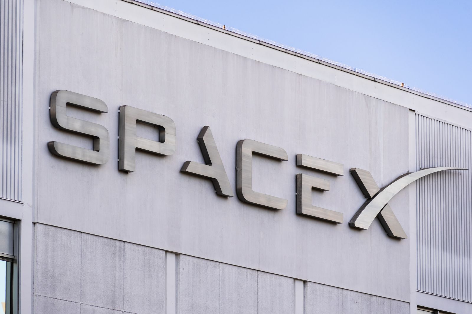 Anthropic is likely to tell IPO investors that its potential revenue opportunities are above $30T, topping SpaceX's $28.5T; Uber predicted $6T in 2019