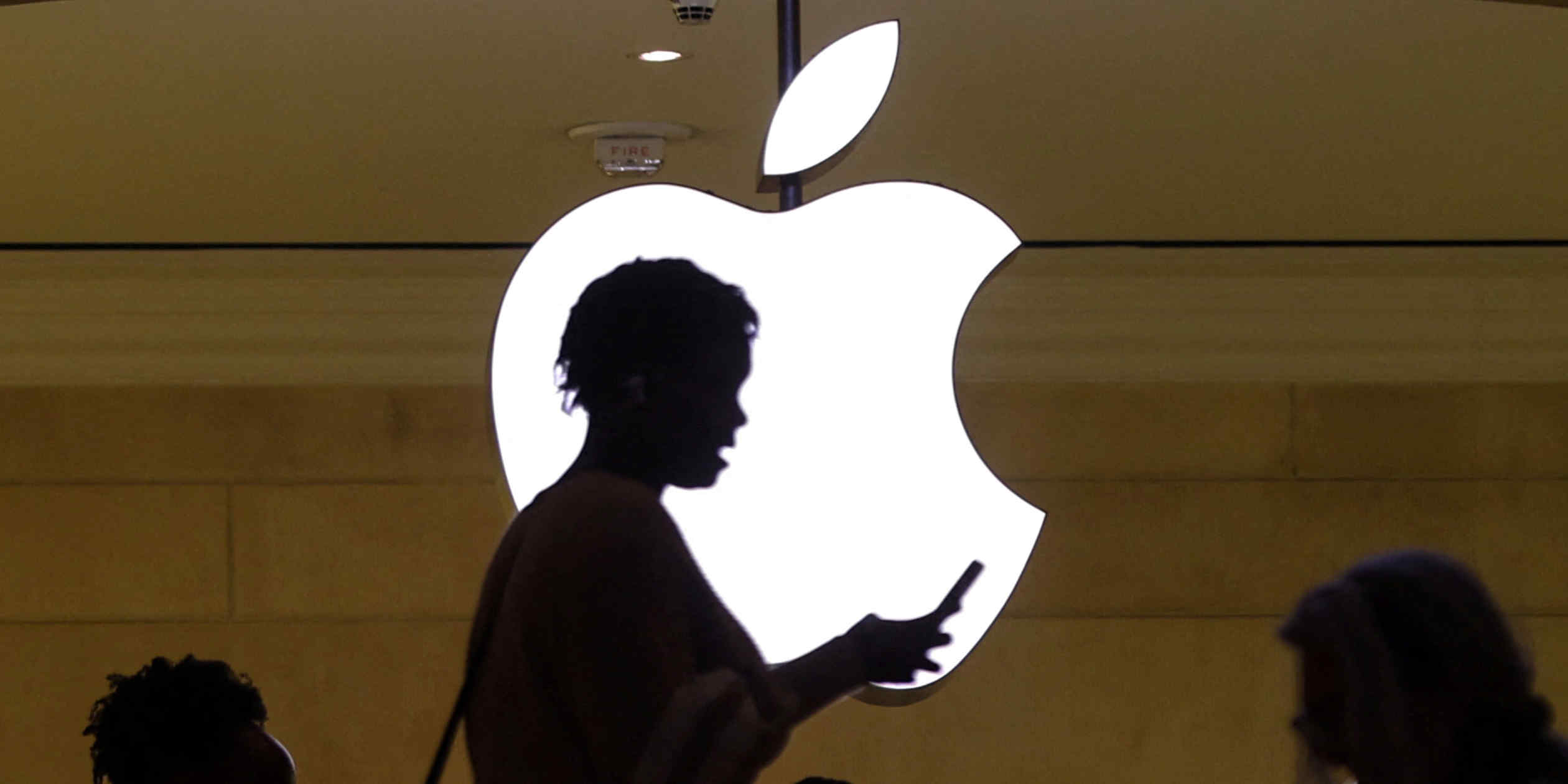 Apple is facing issues in the test phase of its foldable iPhone that are taking longer than expected to resolve, potentially delaying mass production