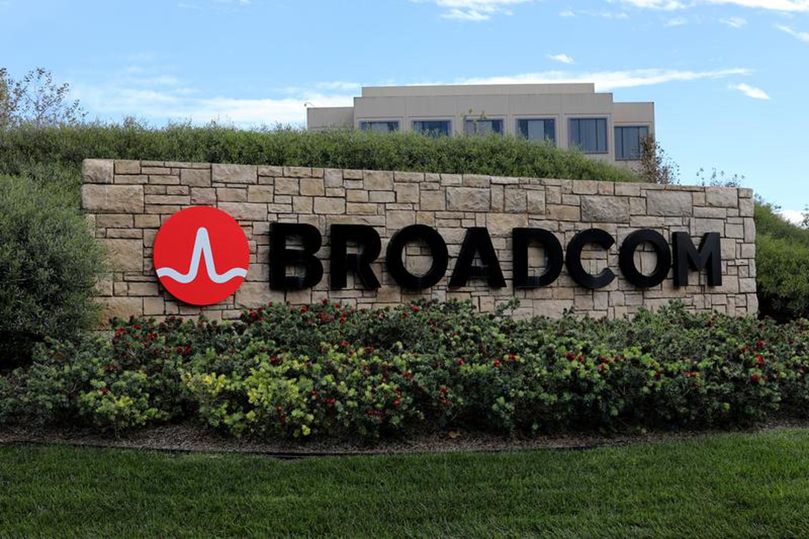 Apple reaches a deal with Broadcom worth $30B+ to make 15B+ chips in the US over the next five years, Apple's largest as part of its $600B US investment pledge