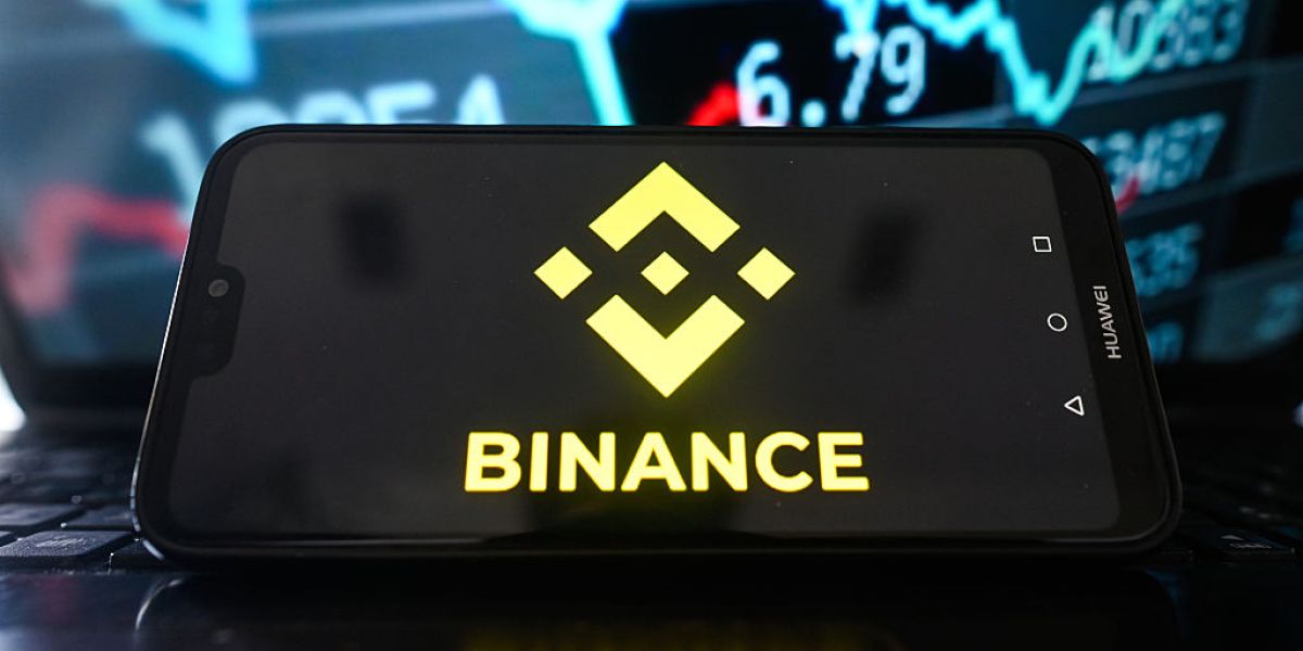 Binance launches trading for 7,000+ US stocks and ETFs for non-US users, with zero commissions and fractional share purchases, as part of its "super app" push