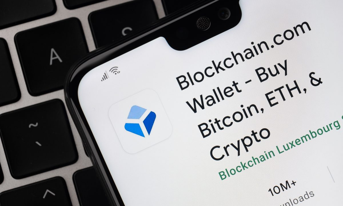Blockchain.com seeks CFTC approval to offer event contracts and cryptocurrency derivatives in the US; it already offers some prediction markets internationally
