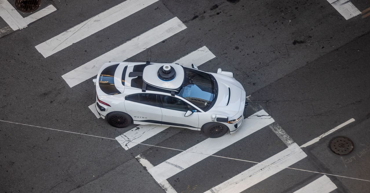 Emails, texts, and NTSB reports show Waymo and an Austin school district struggled for months to train robotaxis to stop for school buses as required by law
