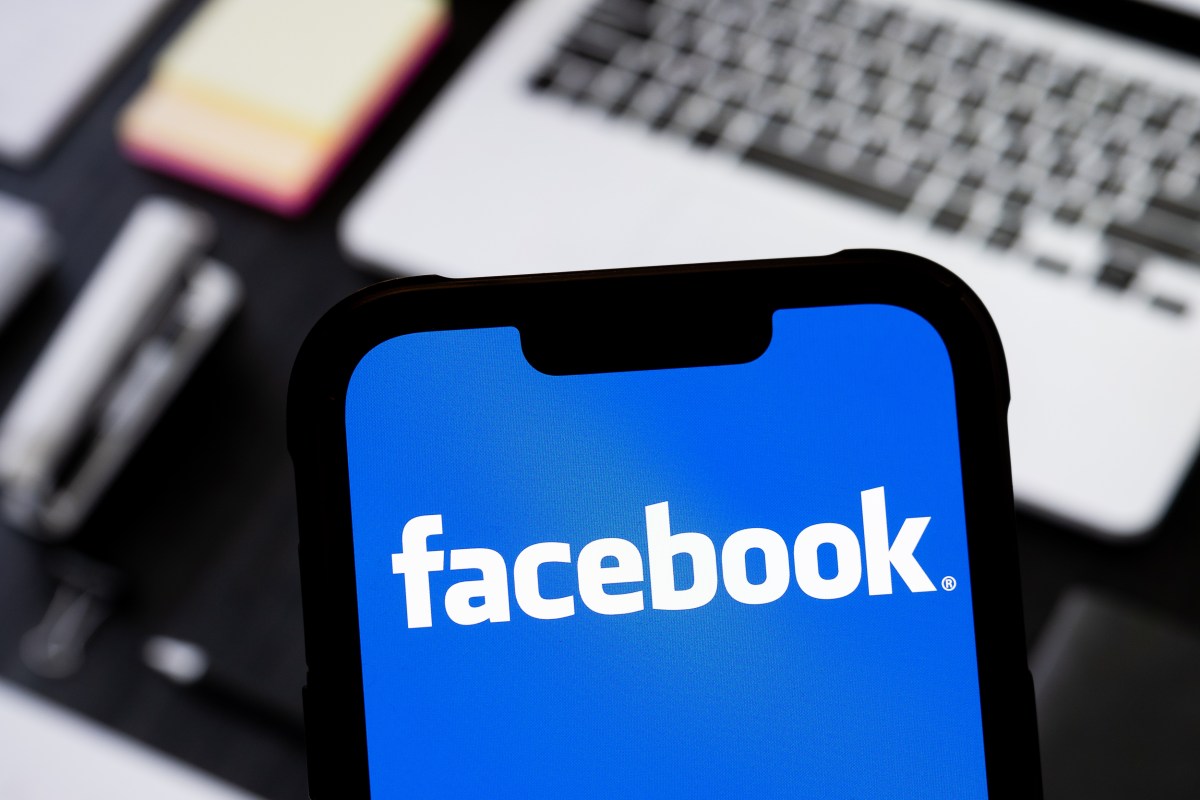 Facebook brings back Facebook Creator Studio as a stand-alone app with built-in AI chatbot to help creators grow their audiences through personalized guidance