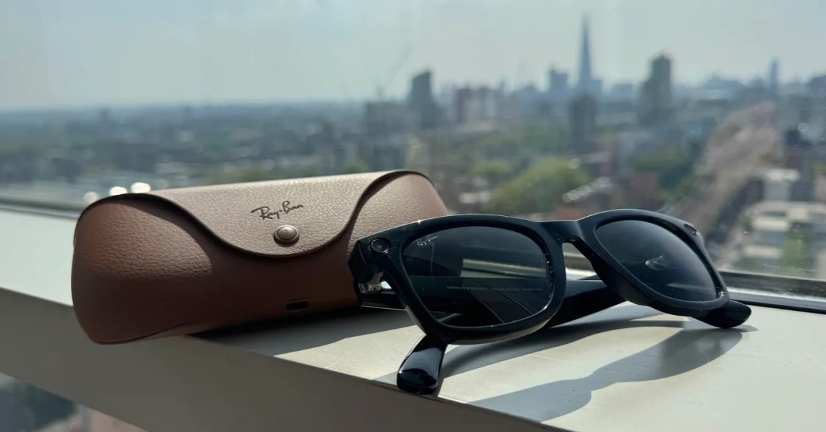 Global AI glasses shipments, including display-less and AR and AI glasses, rose 263% YoY in H1 2026, driven by Meta and EssilorLuxottica's display-less lineup