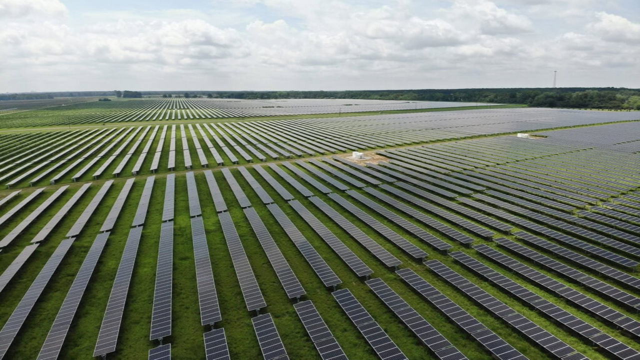 Google agrees to buy 100% of the initial output from the Steel River Energy Center's 1.6GW solar project in Arkansas when it becomes operational in 2029