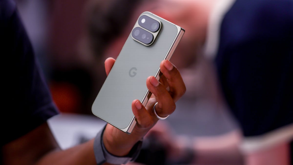 Google DeepMind launches SL2T, a multilingual sign-language-to-text model debuting on the Pixel 11 in Gboard and Live Transcribe, first for ASL to English text