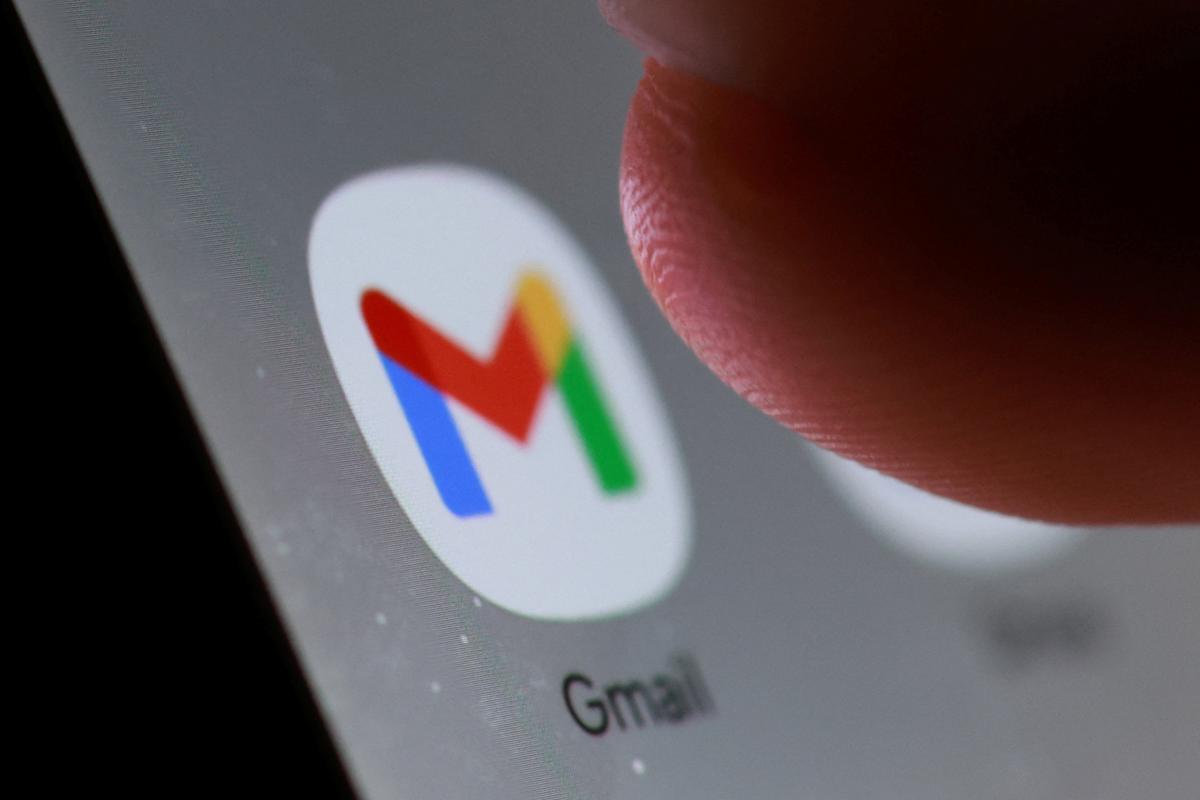 Google says all users in the US can now change their Google Account username; users are restricted to one username change every 12 months
