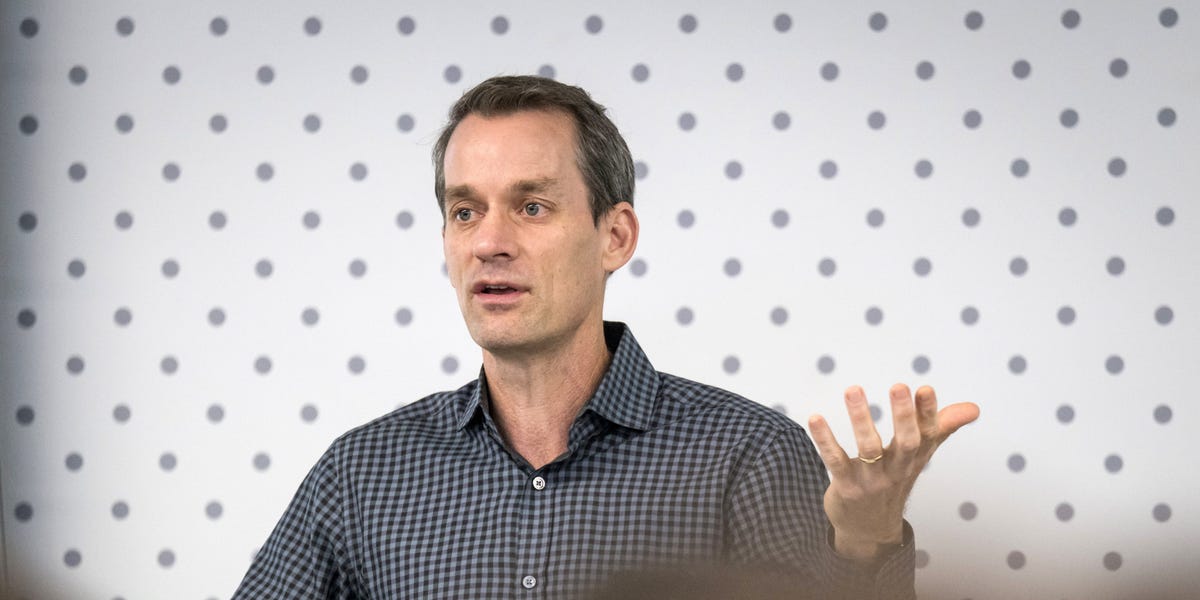 Jeff Dean is raising funds again for Discovery Loop, seeking a valuation of ~$50B; Discovery Loop was raising $1B at a ~$10B valuation a few weeks ago