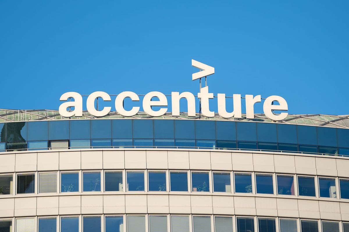 Memo: Accenture has told many employees, some of whom had been spending as much as $1,000 monthly, that it will now only spend $29 a month per person on Claude