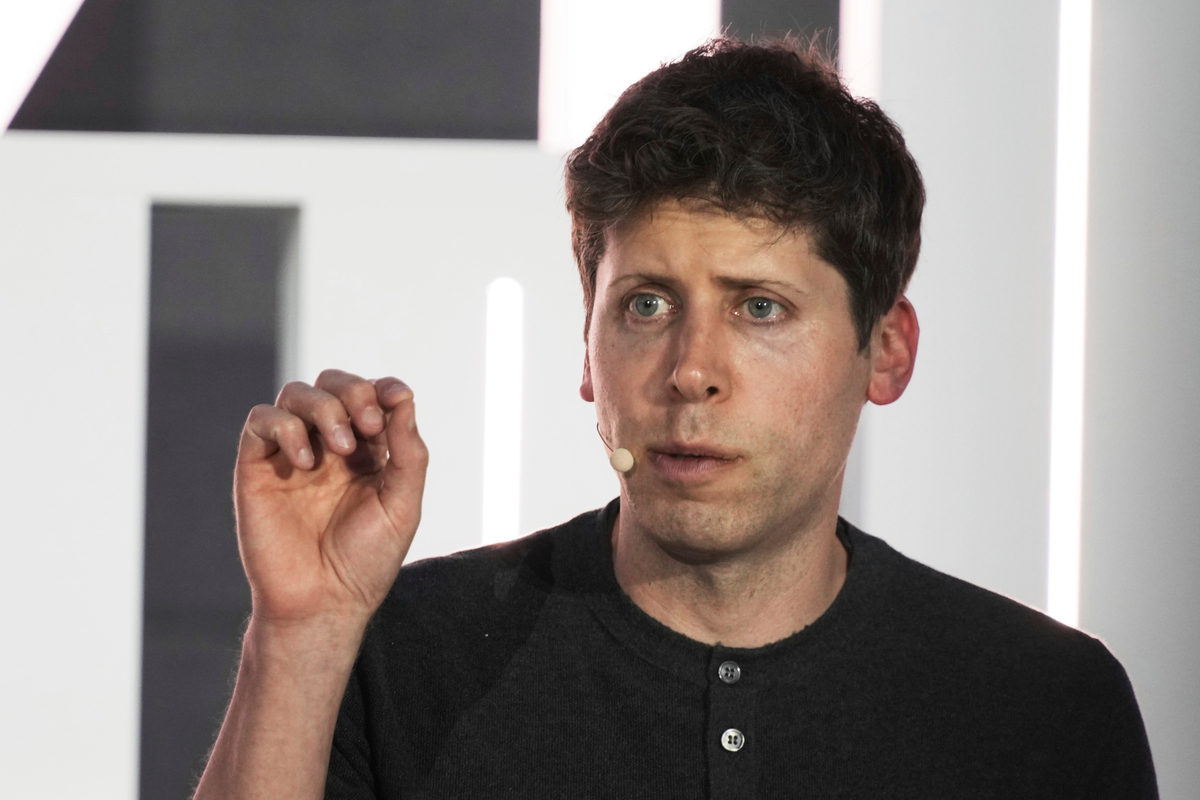 OpenAI has held early conversations with investors about raising another private funding round at a $1.2T valuation before its planned IPO