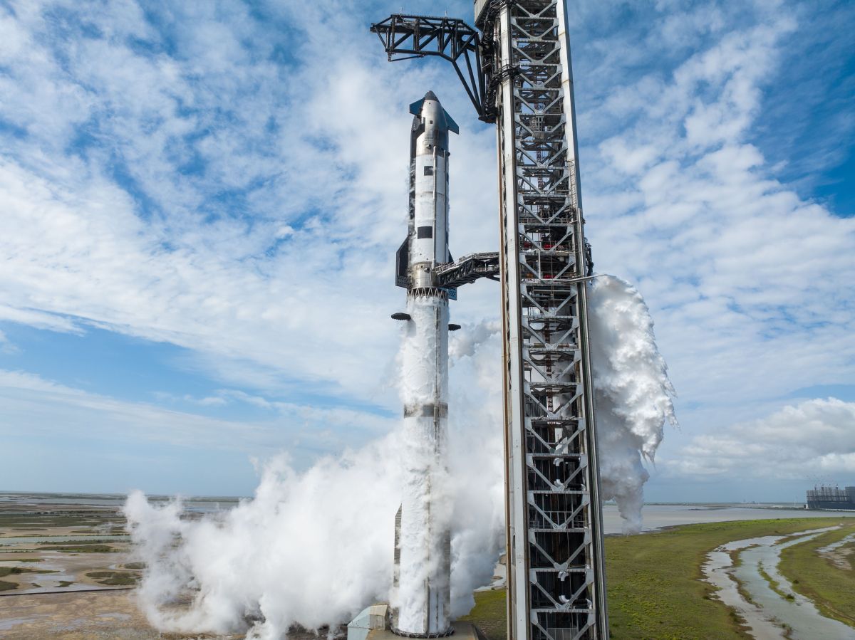 SpaceX shares fell for a fourth-straight session on Wednesday, briefly dropping below their $135 IPO price for the first time before closing at $135.27