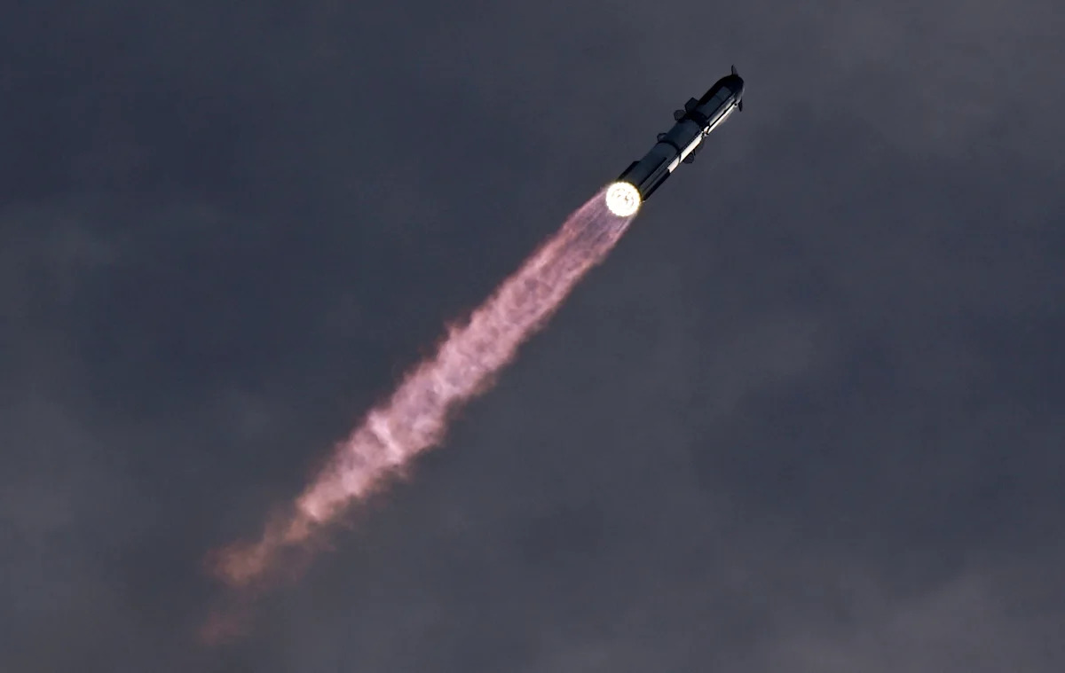 SpaceX stock closes up 7.6% after Morgan Stanley called SPCX "cheap", reaching its highest level since mid-June and returning Elon Musk to trillionaire status