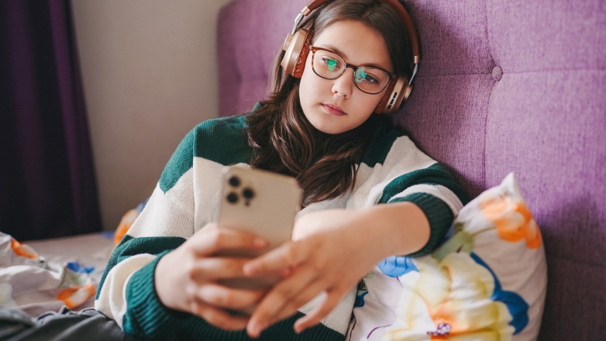 Spotify confirms it is rolling out a new Family Plan verification method requiring members to scan QR codes on plan managers' phones within seven days of notice