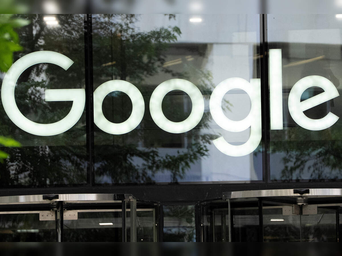 The European Commission considers taxing big US tech companies through a broad levy on large corporations to avoid singling out individual companies