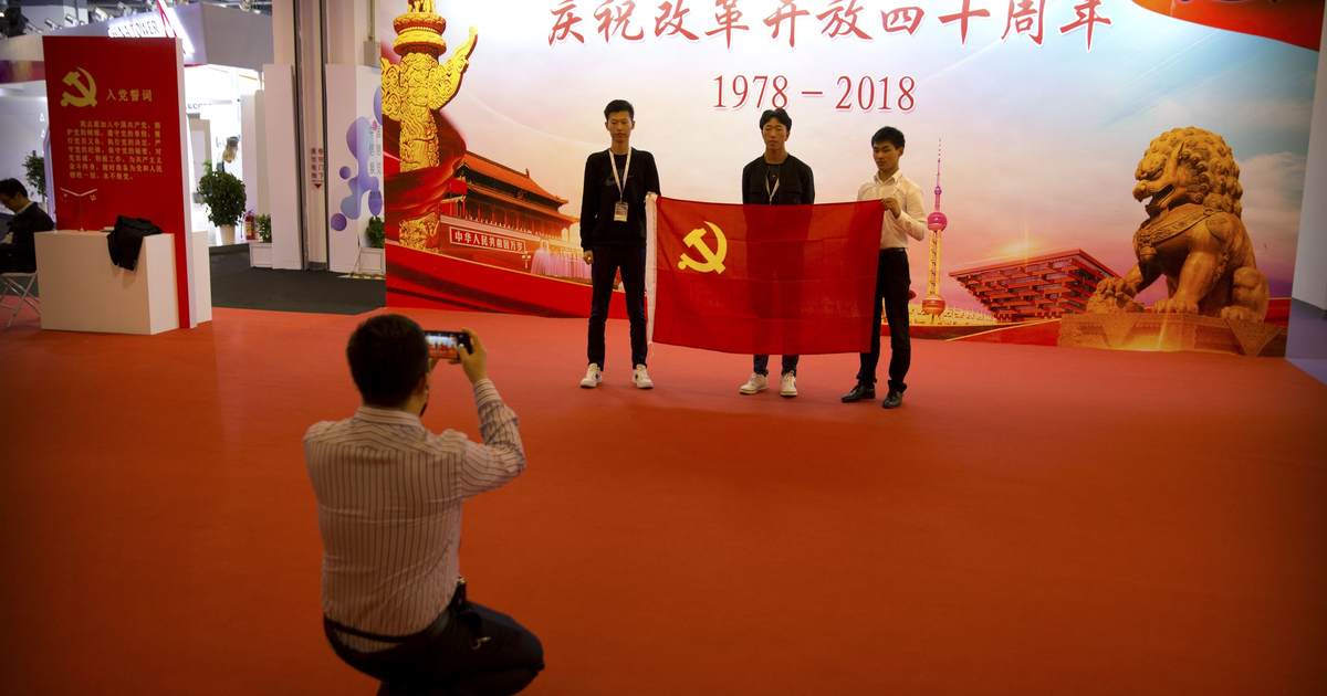 US authorities arrest a California man suspected of smuggling $300M+ worth of restricted Nvidia AI chips to China via Malaysia and Singapore from 2023 to 2024