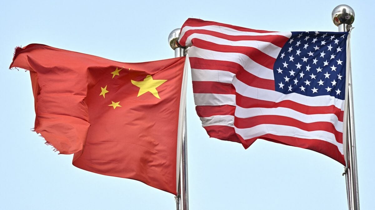US lawmakers are considering strategies to curb US companies' growing adoption of Chinese AI models, as a House committee investigation investigates the risks