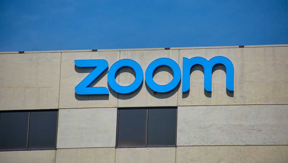 Zoom reports Q2 revenue up 4.9% YoY to $1.28B, vs. $1.27B est., enterprise revenue up 7.8% to $787.5M, and forecasts Q3 adjusted EPS below estimates